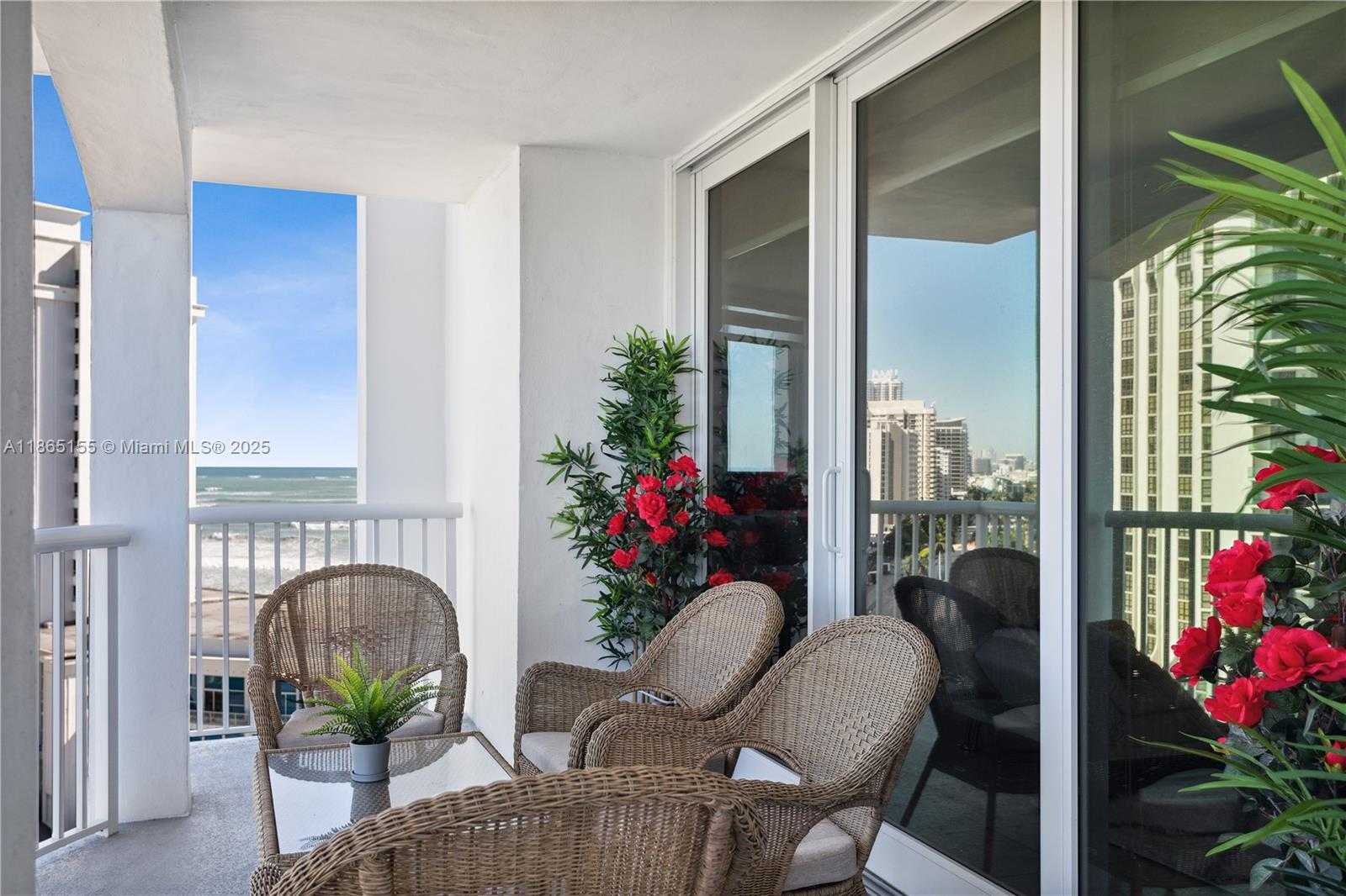 Small Image of 5401 COLLINS AVE #1020, Miami Beach Number 15