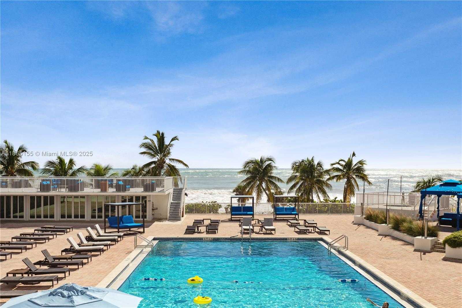 Small Image of 5401 COLLINS AVE #1020, Miami Beach Number 23