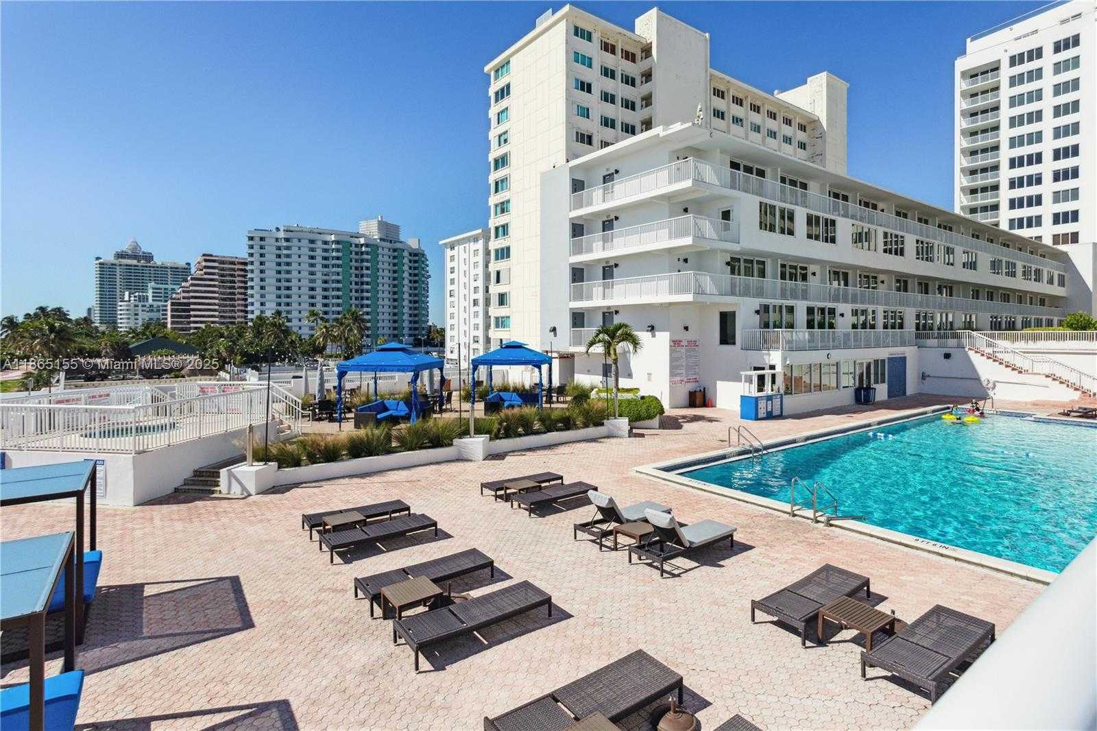 Small Image of 5401 COLLINS AVE #1020, Miami Beach Number 33