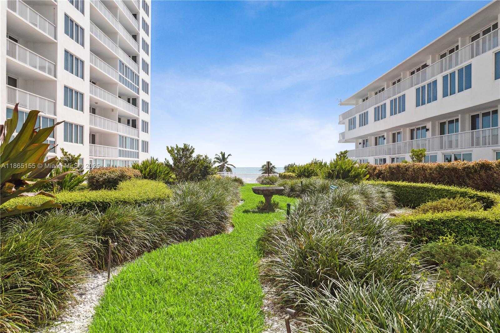 Small Image of 5401 COLLINS AVE #1020, Miami Beach Number 35