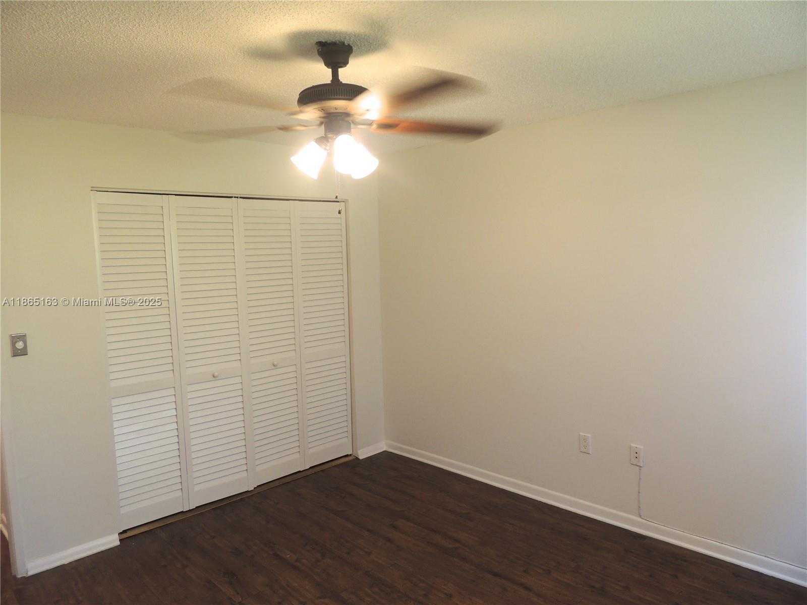 Small Image of Miami Beach Number 9