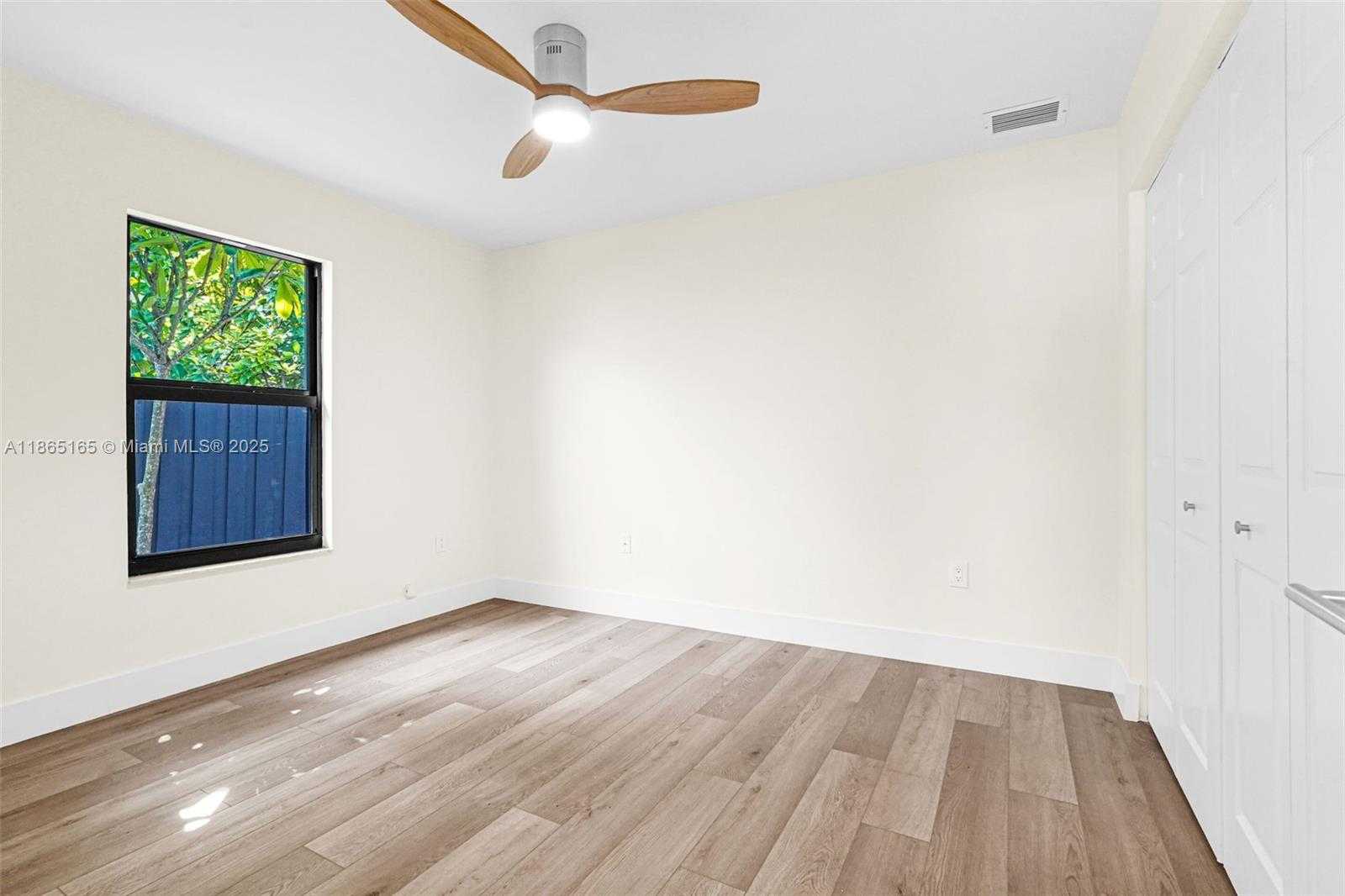 Small Image of 136 NORTH WEST 53, Miami Number 31