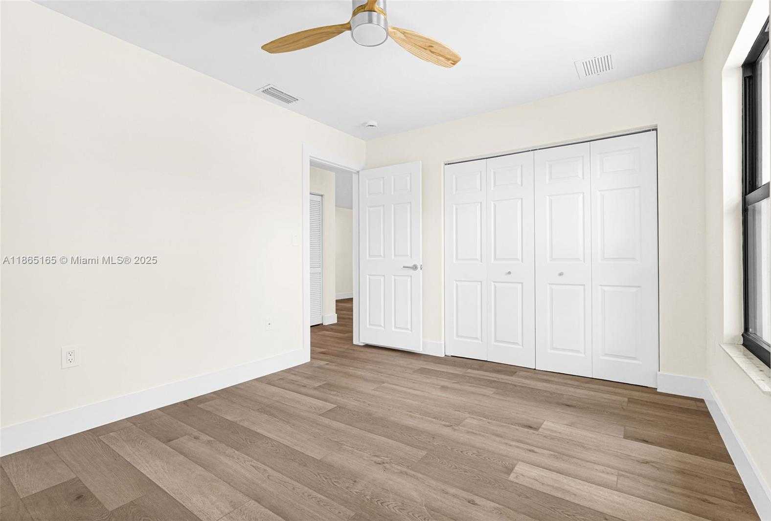 Small Image of 136 NORTH WEST 53, Miami Number 37