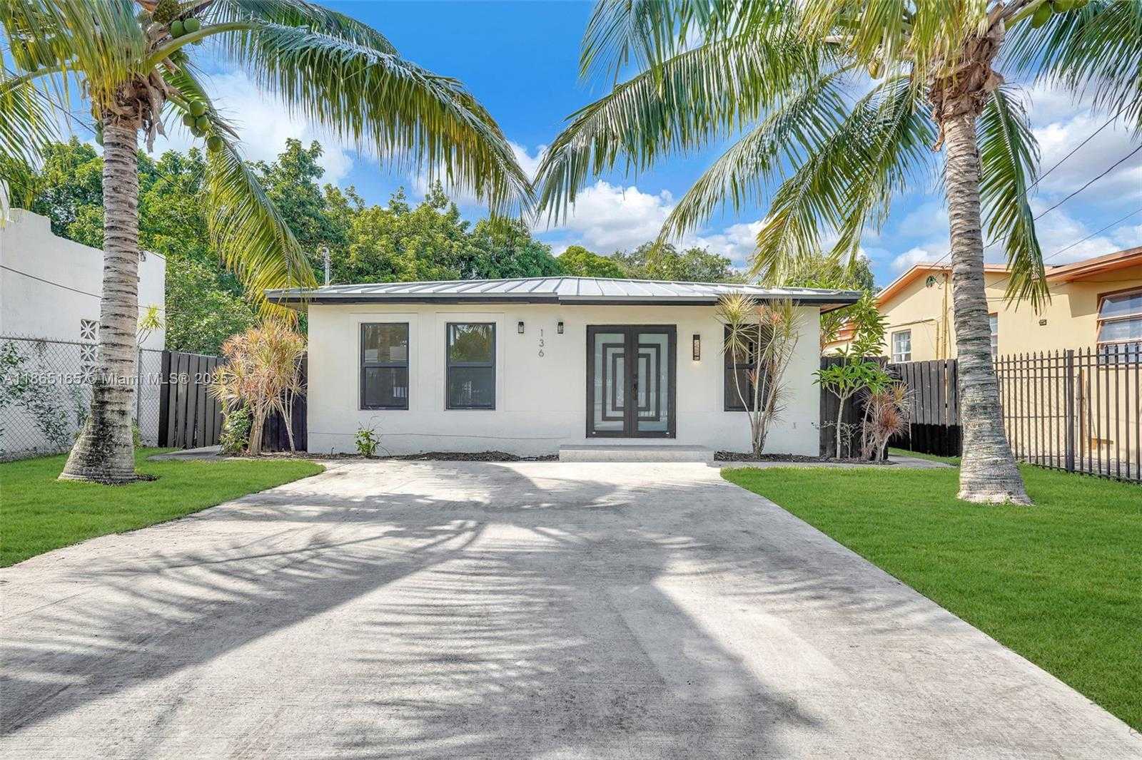 Small Image of 136 NORTH WEST 53, Miami Number 4