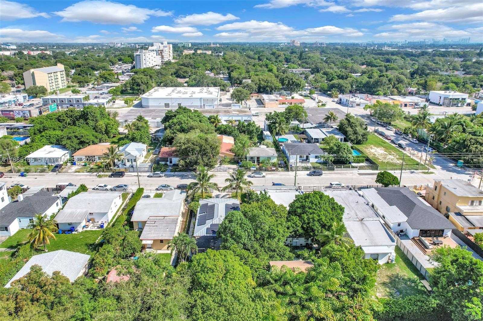Small Image of 136 NORTH WEST 53, Miami Number 40