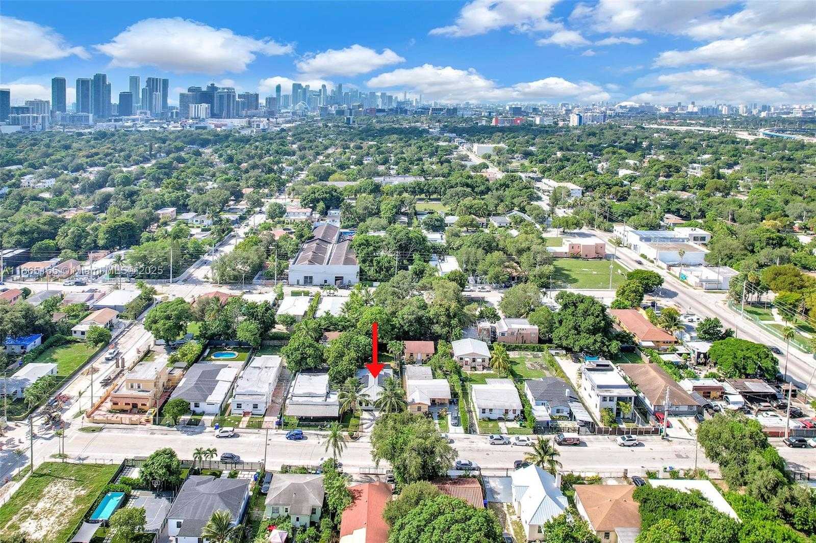Small Image of 136 NORTH WEST 53, Miami Number 43