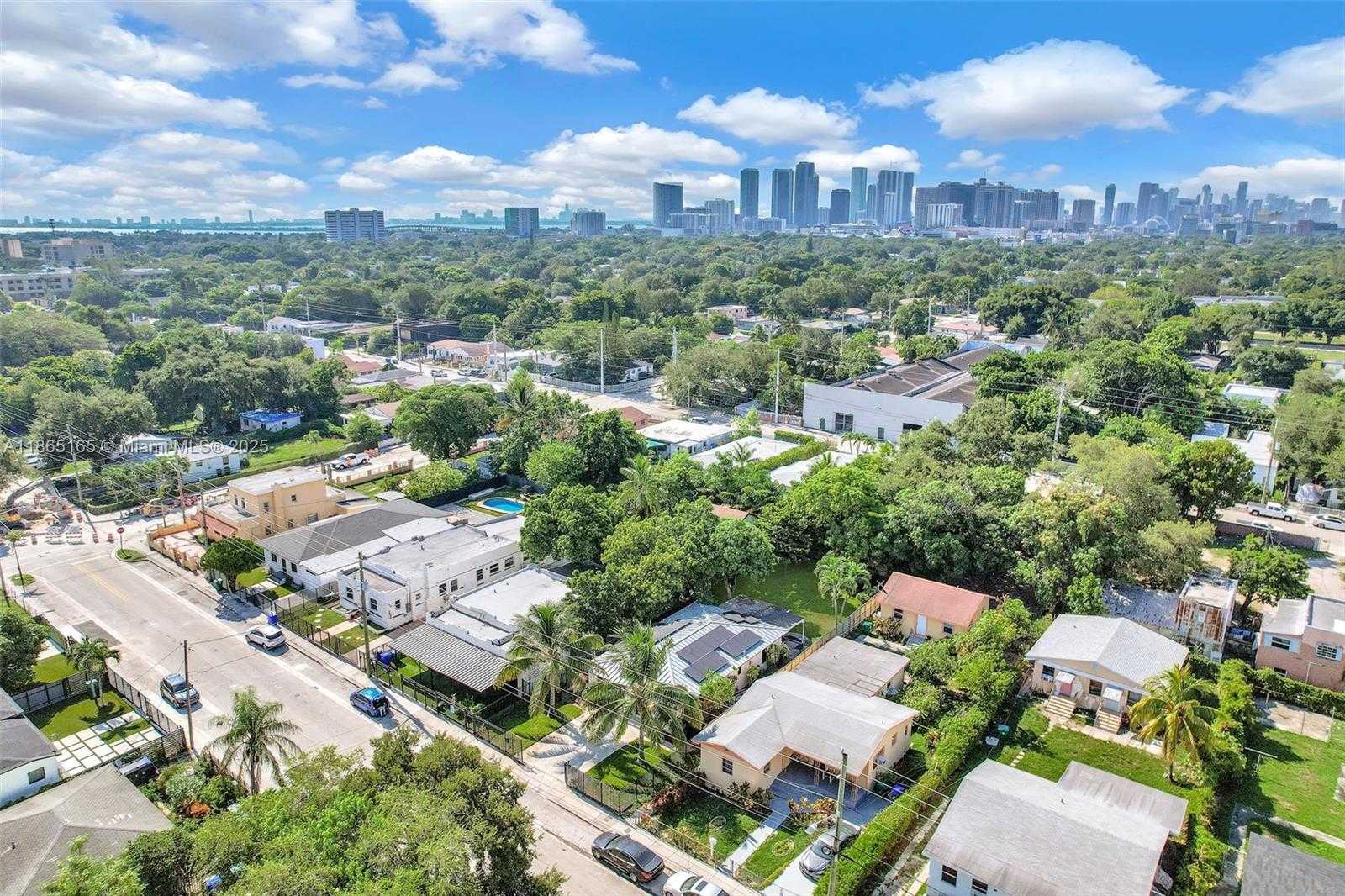 Small Image of 136 NORTH WEST 53, Miami Number 51