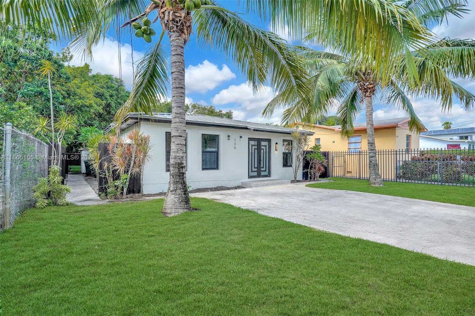 Small Image of 136 NORTH WEST 53, Miami Number 57