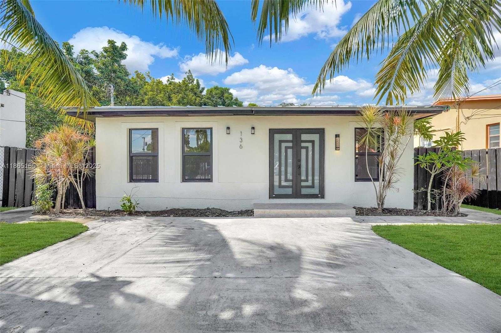 Small Image of 136 NORTH WEST 53, Miami Number 59