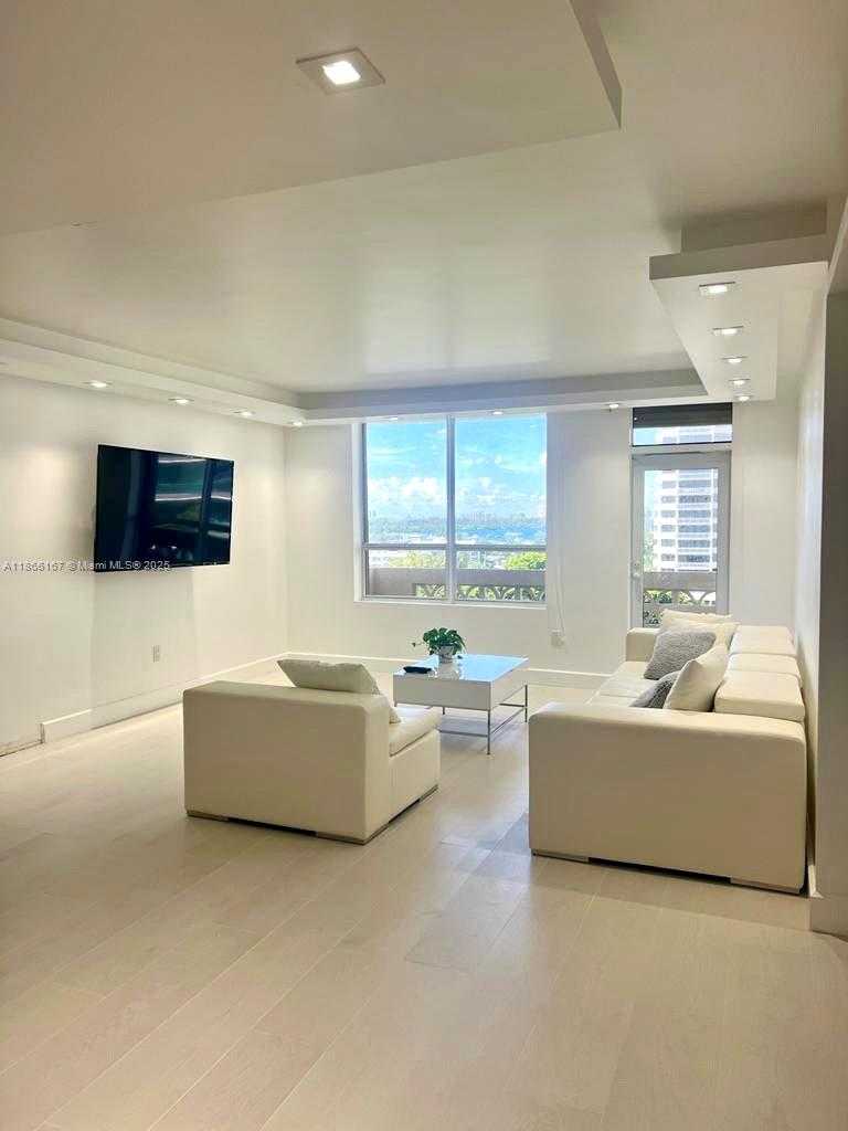 Small Image of 10185 COLLINS AVE #902, Bal Harbour Number 11