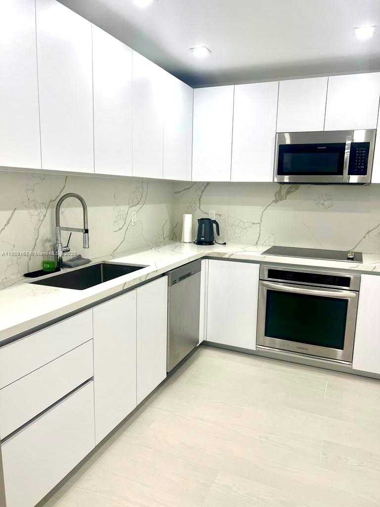 Small Image of 10185 COLLINS AVE #902, Bal Harbour Number 8