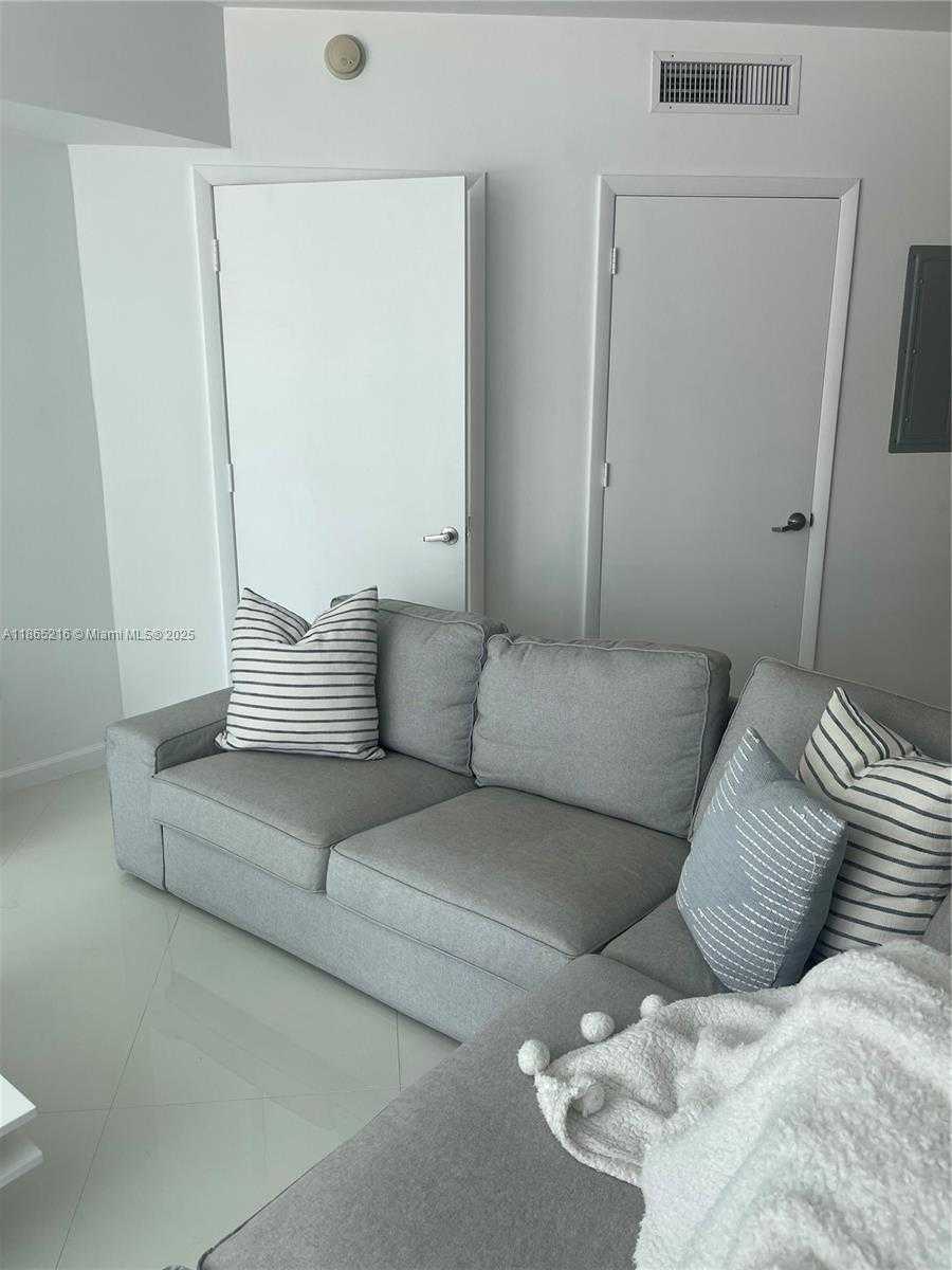 Small Image of 350 SOUTH MIAMI AVE #1108, Miami Number 4