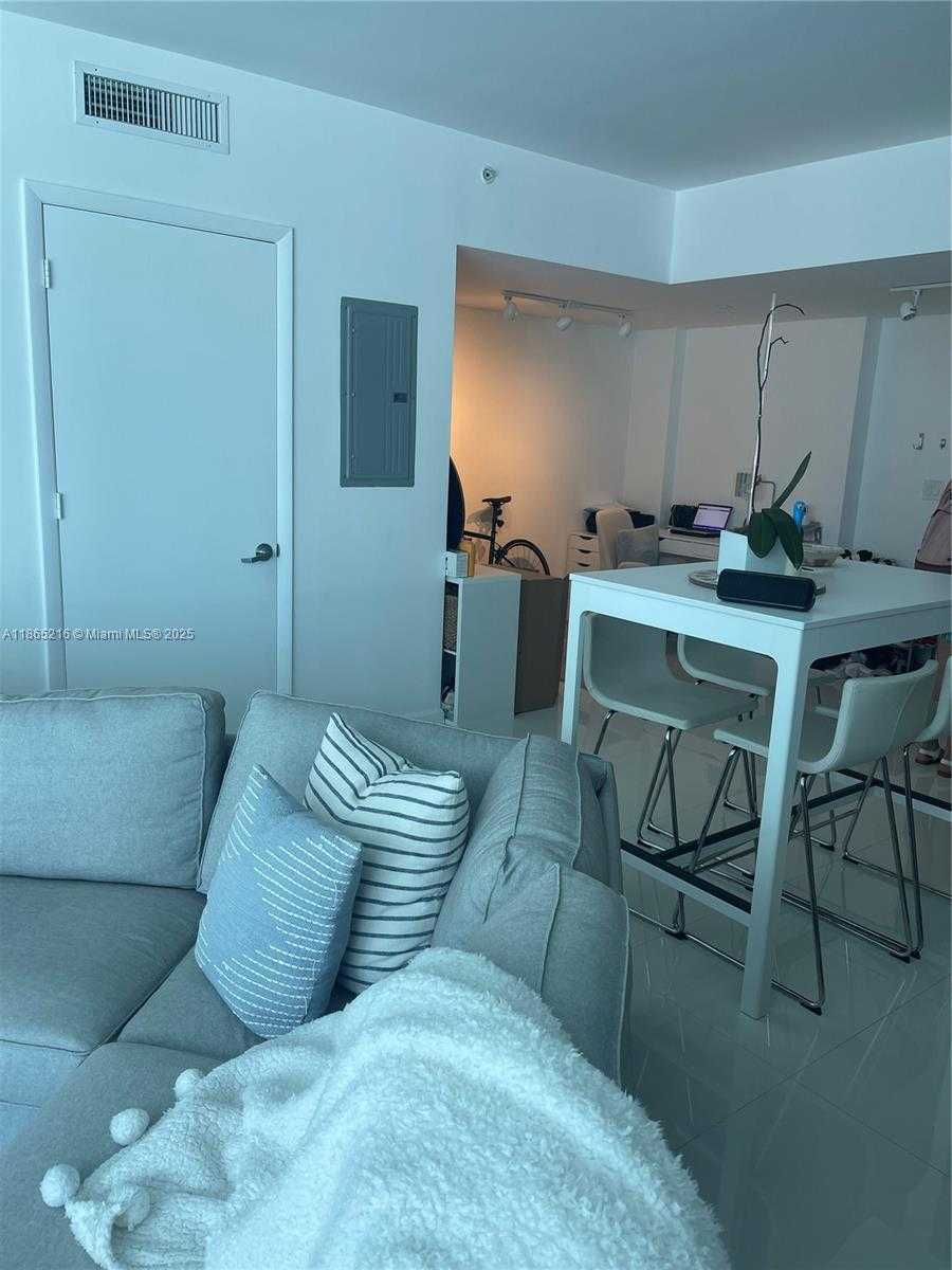 Small Image of 350 SOUTH MIAMI AVE #1108, Miami Number 5