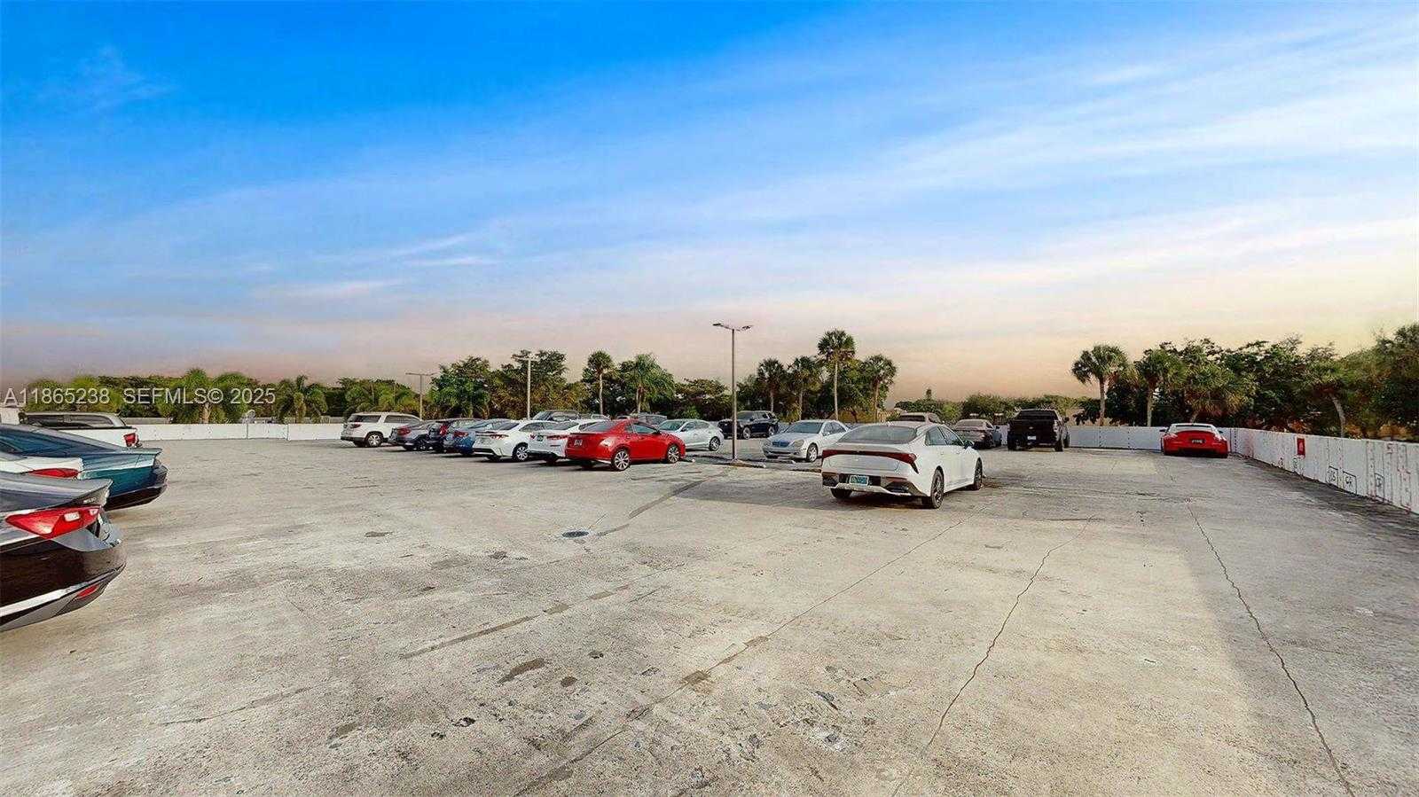 Small Image of 13953 KENDALE LAKES CIR #210B, Miami Number 43