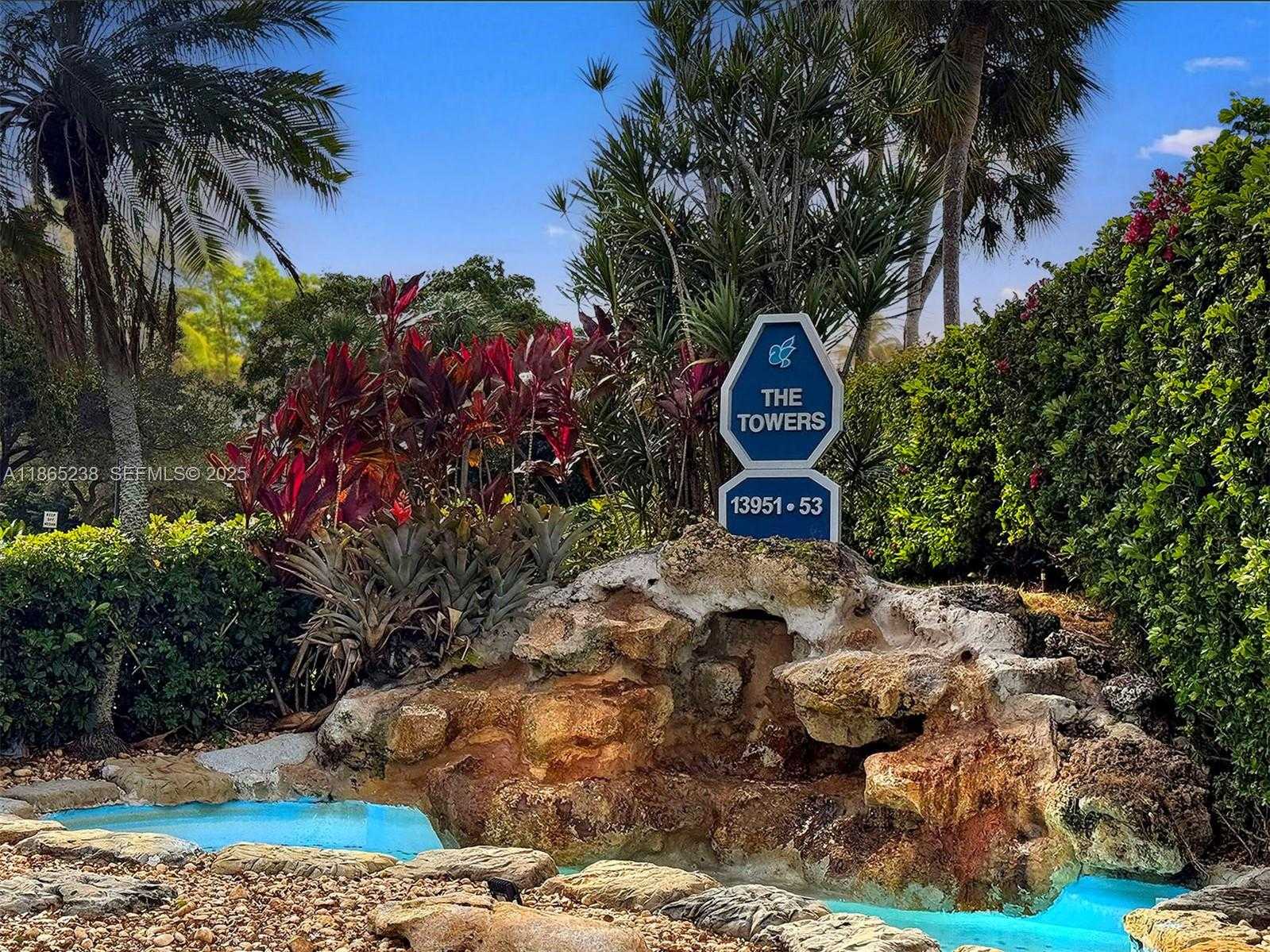 Small Image of 13953 KENDALE LAKES CIR #210B, Miami Number 45