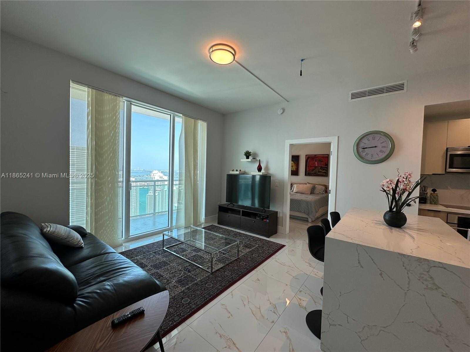Small Image of 950 BRICKELL BAY DR #5106, Miami Number 18
