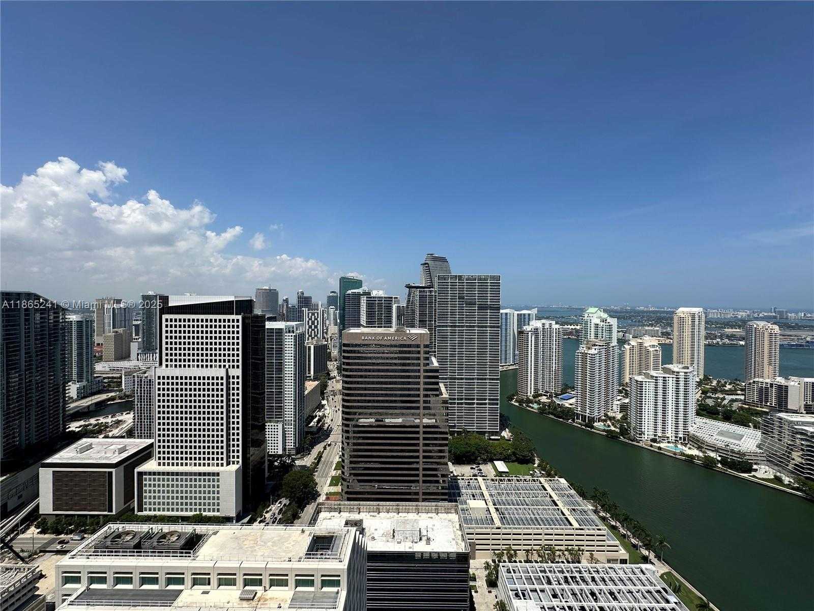 Small Image of 950 BRICKELL BAY DR #5106, Miami Number 50