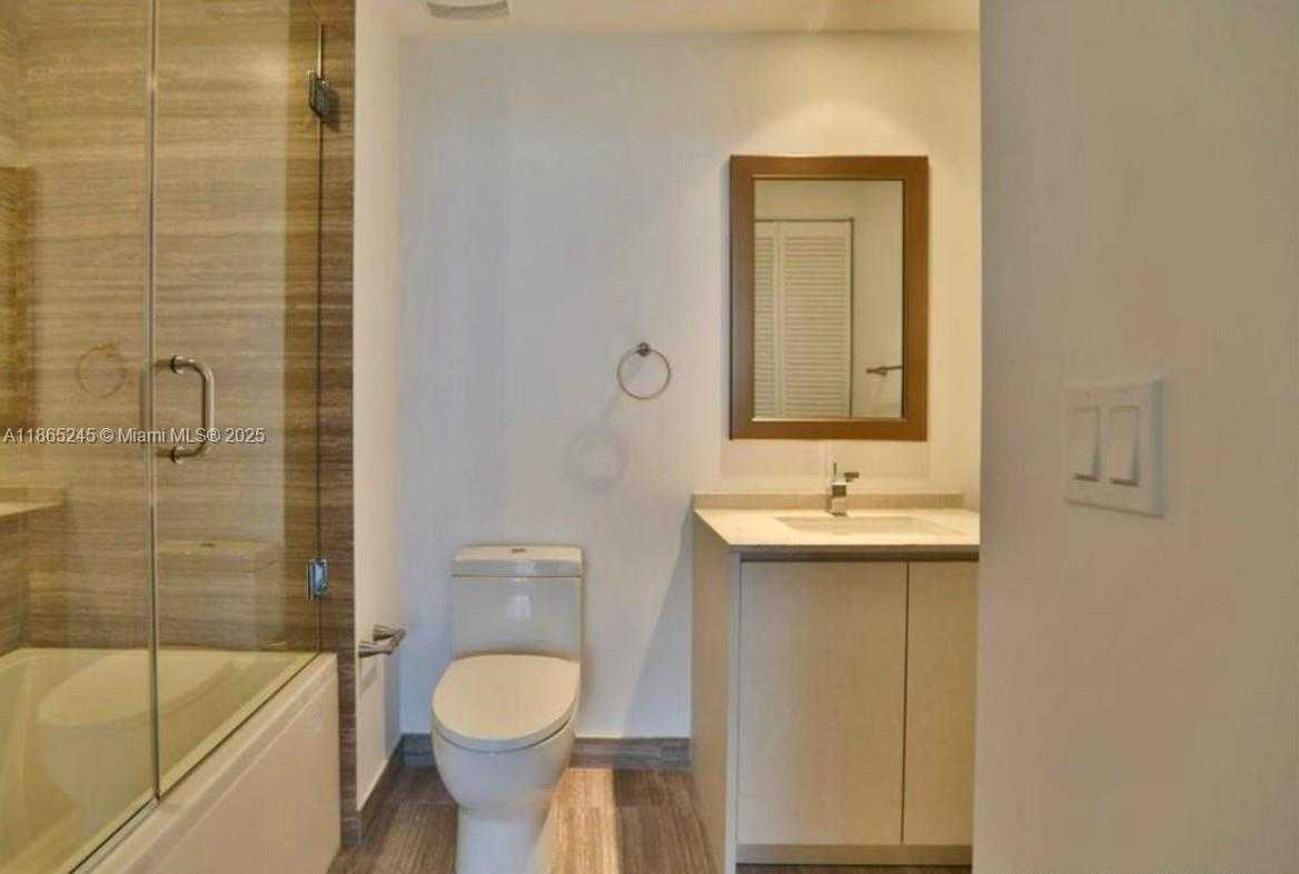Small Image of 1010 BRICKELL AVE #3307, Miami Number 16
