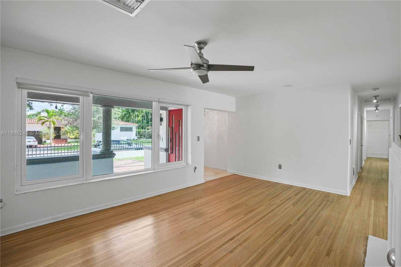 Small Image of 1436 MANTUA #None, Coral Gables Number 11