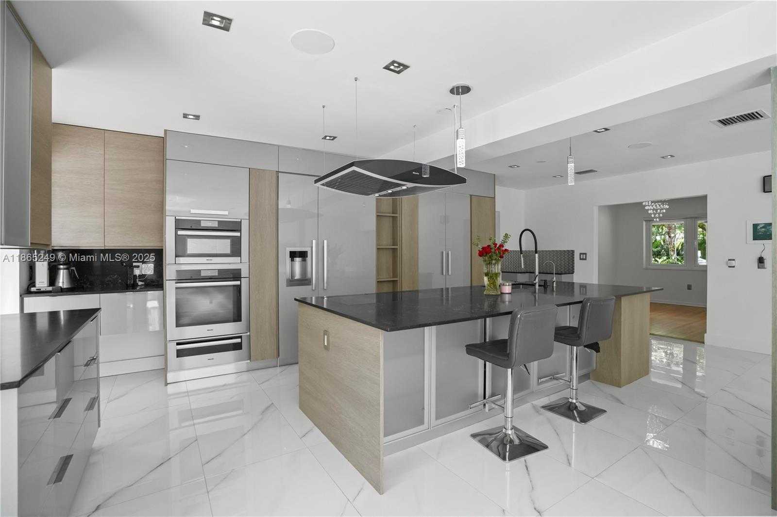 Small Image of 1436 MANTUA #None, Coral Gables Number 17