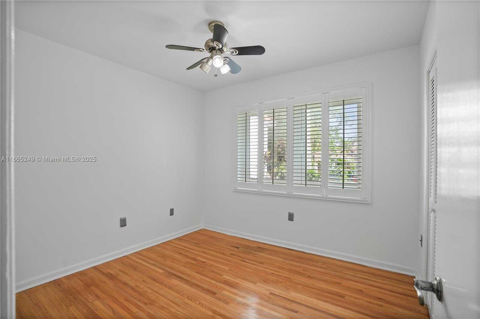 Small Image of 1436 MANTUA #None, Coral Gables Number 32