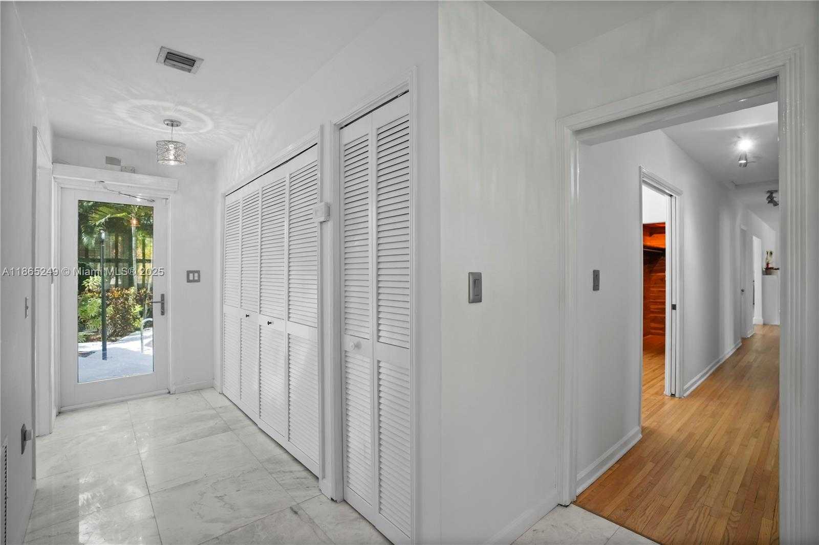 Small Image of 1436 MANTUA #None, Coral Gables Number 36