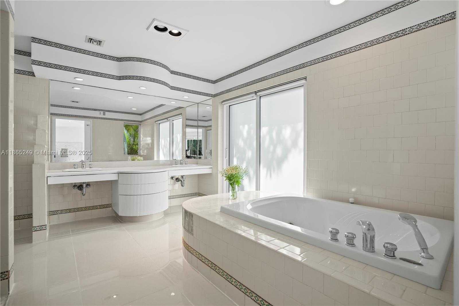 Small Image of 1436 MANTUA #None, Coral Gables Number 38