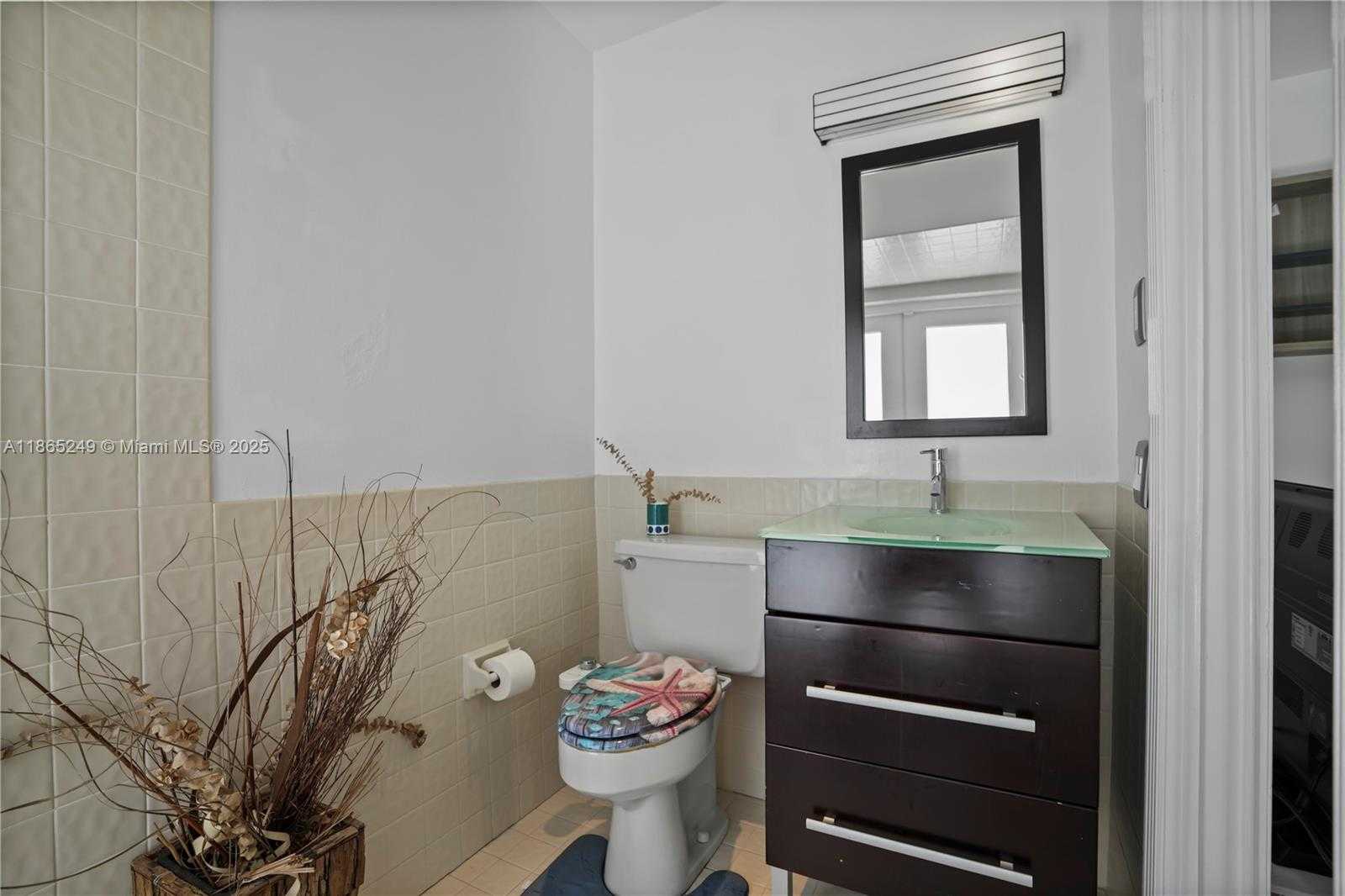 Small Image of 1436 MANTUA #None, Coral Gables Number 44