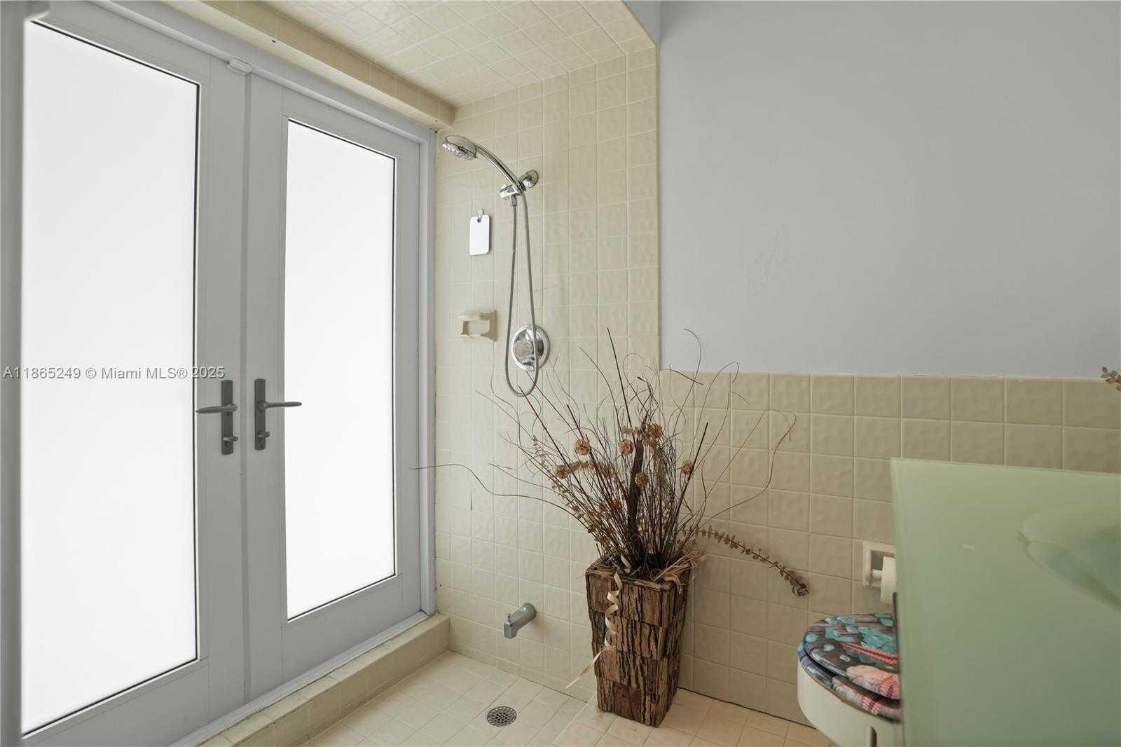 Small Image of 1436 MANTUA #None, Coral Gables Number 45