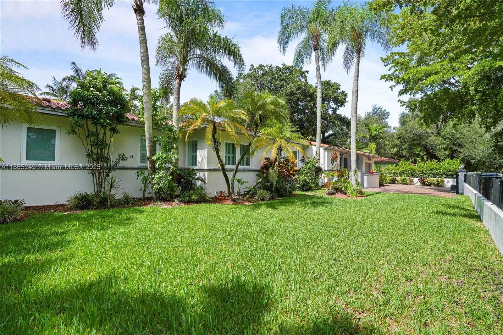 Small Image of 1436 MANTUA #None, Coral Gables Number 6