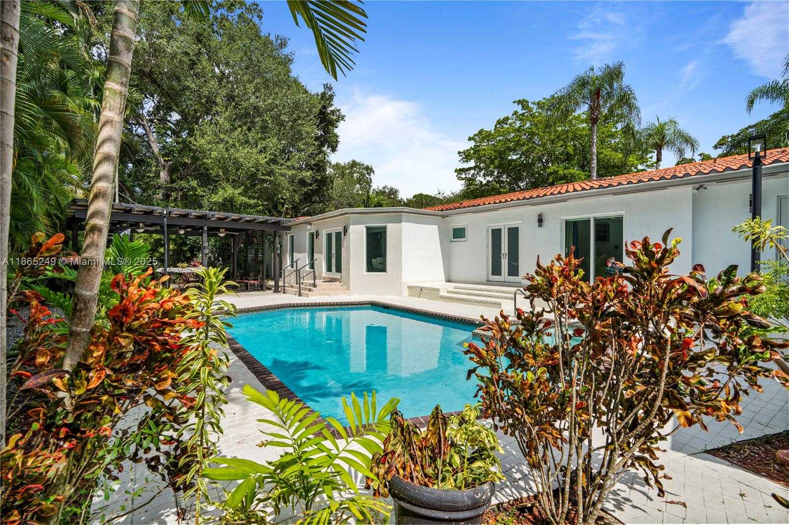 Small Image of 1436 MANTUA #None, Coral Gables Number 7