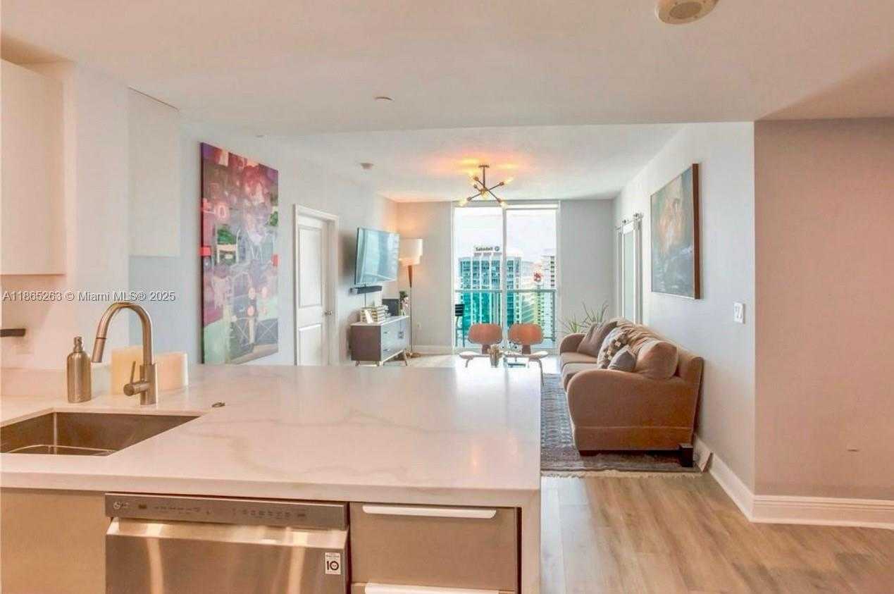 Small Image of 1250 SOUTH MIAMI AVE #3504, Miami Number 12