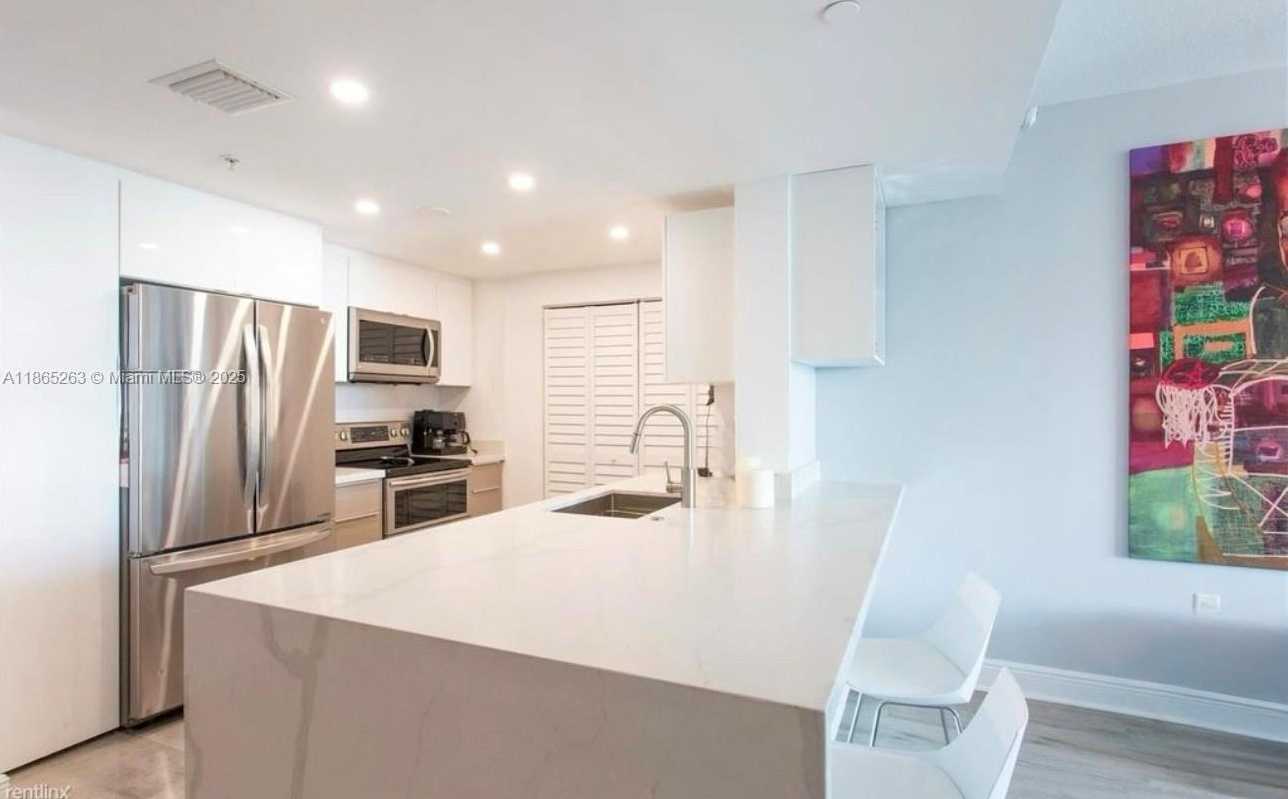 Small Image of 1250 SOUTH MIAMI AVE #3504, Miami Number 4