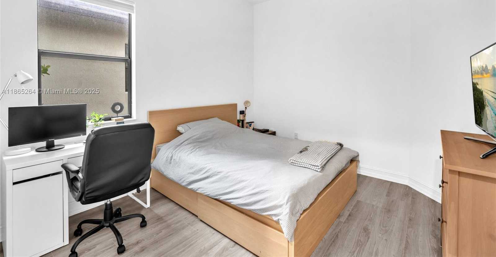 Small Image of 1281 SOUTH WEST 113TH WAY #1281, Pembroke Pines Number 17