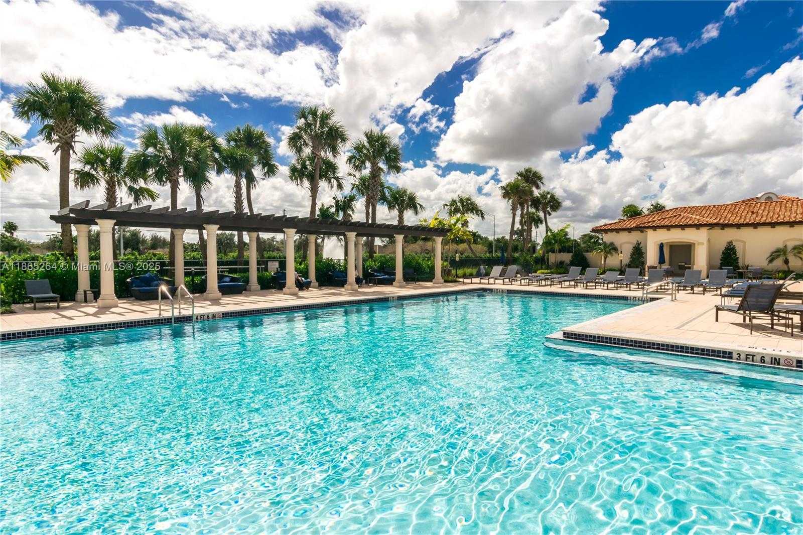 Small Image of 1281 SOUTH WEST 113TH WAY #1281, Pembroke Pines Number 34