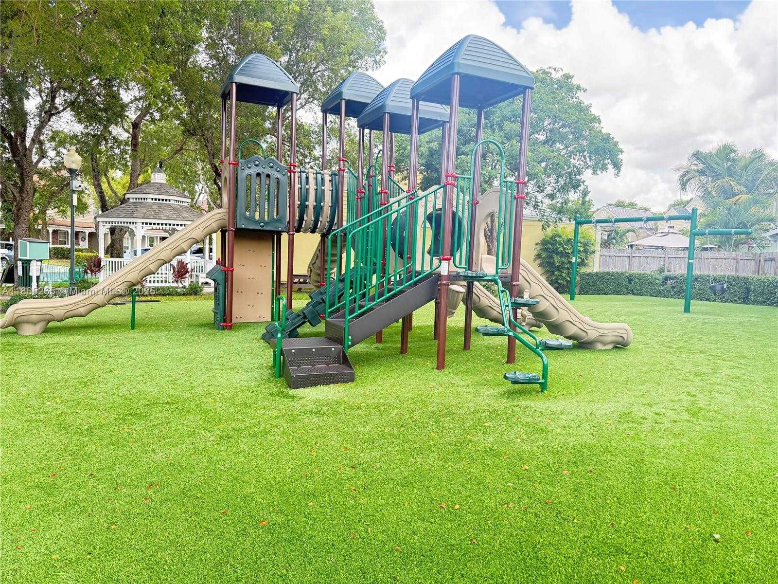Small Image of 11637 SOUTH WEST 117TH CT, Miami Number 12