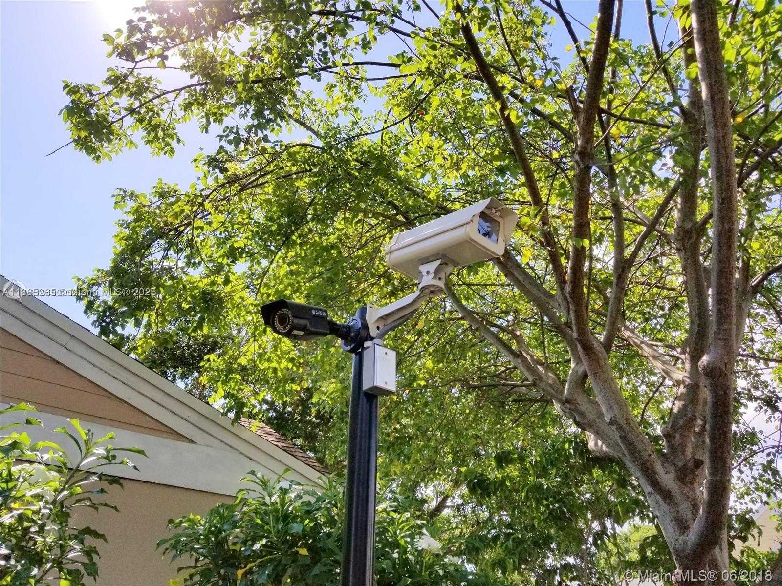 Small Image of 11637 SOUTH WEST 117TH CT, Miami Number 14