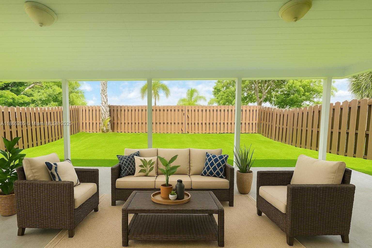Small Image of 11637 SOUTH WEST 117TH CT, Miami Number 9
