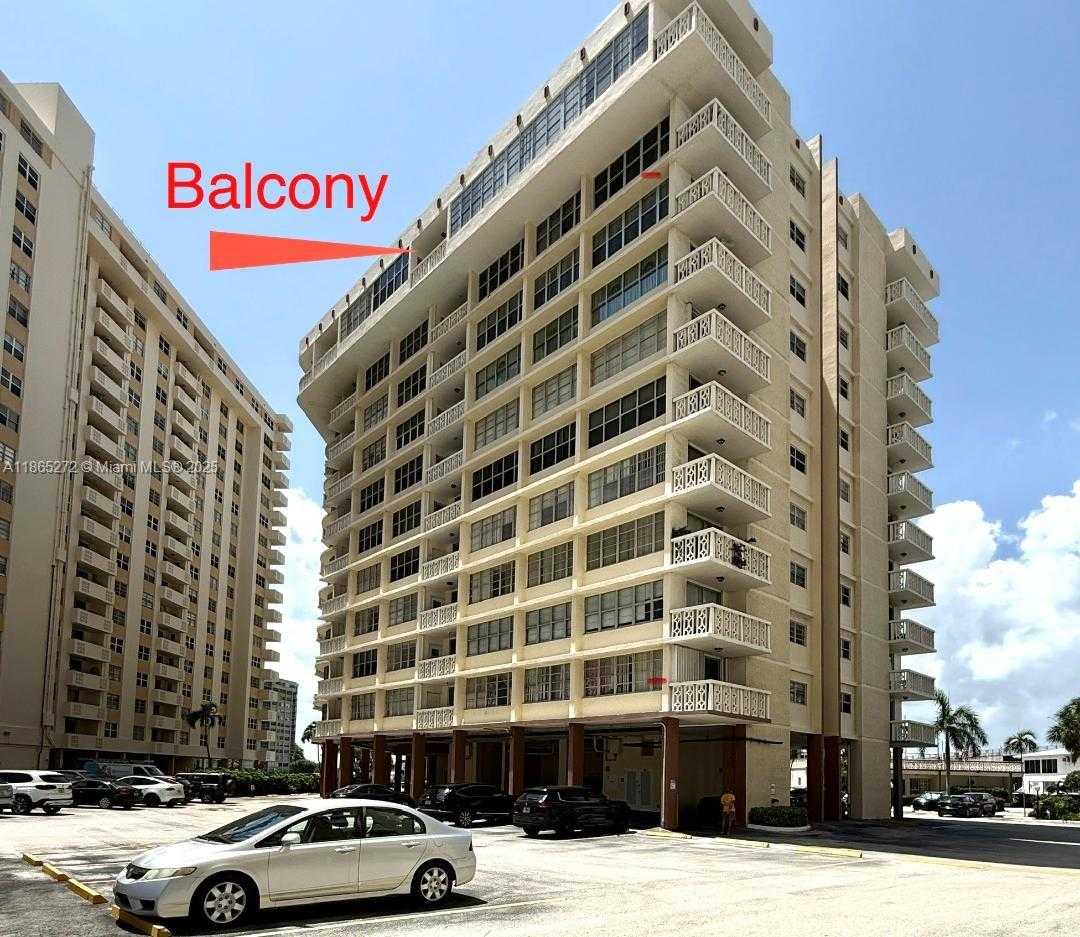 Small Image of 1817 SOUTH OCEAN DR #PH27, Hallandale Beach Number 2