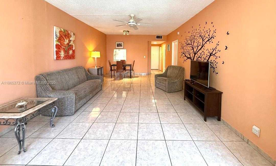 Small Image of 1817 SOUTH OCEAN DR #PH27, Hallandale Beach Number 8