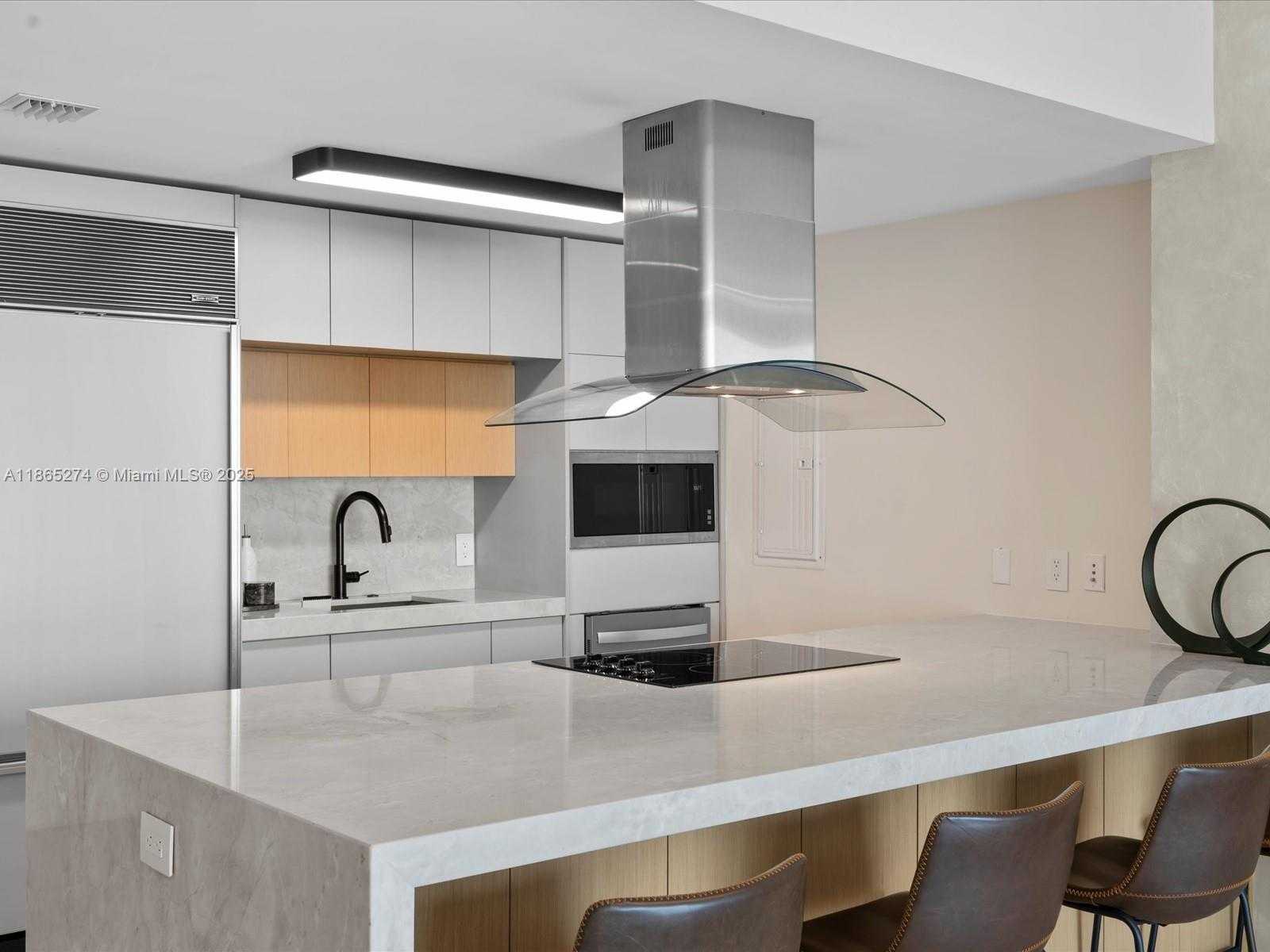 Small Image of 465 BRICKELL AVE #4905, Miami Number 13