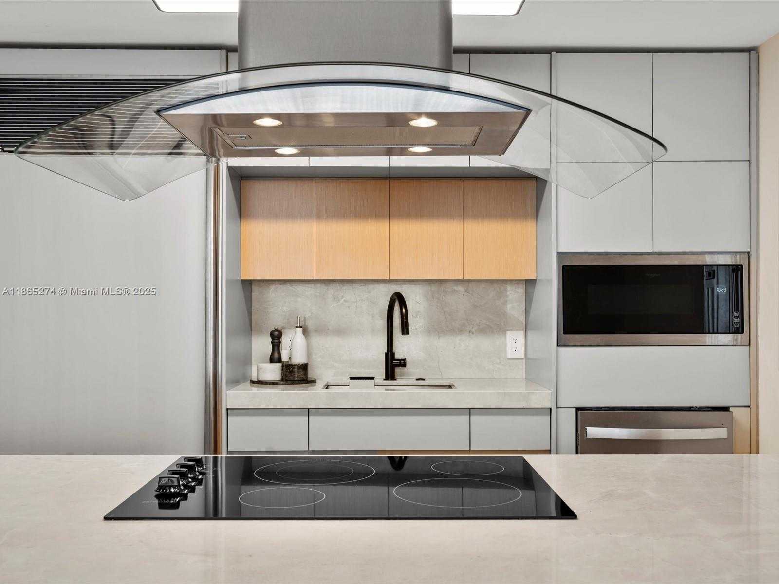 Small Image of 465 BRICKELL AVE #4905, Miami Number 14
