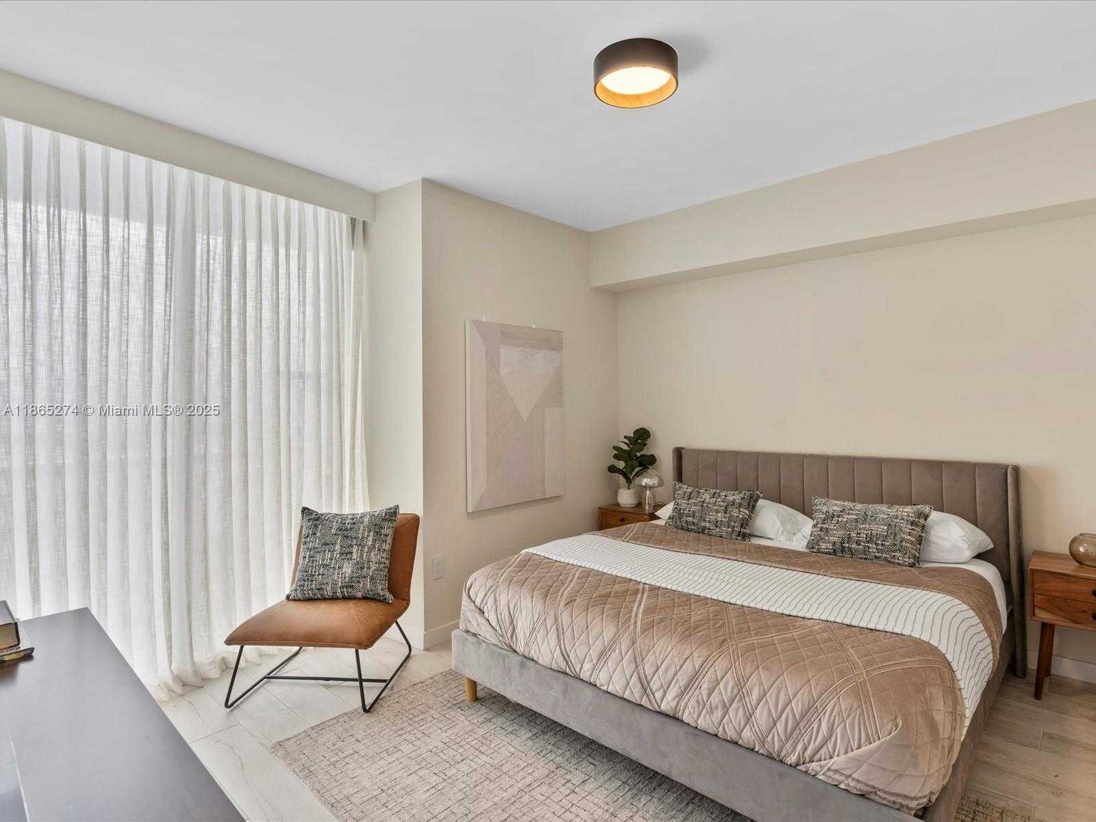 Small Image of 465 BRICKELL AVE #4905, Miami Number 18