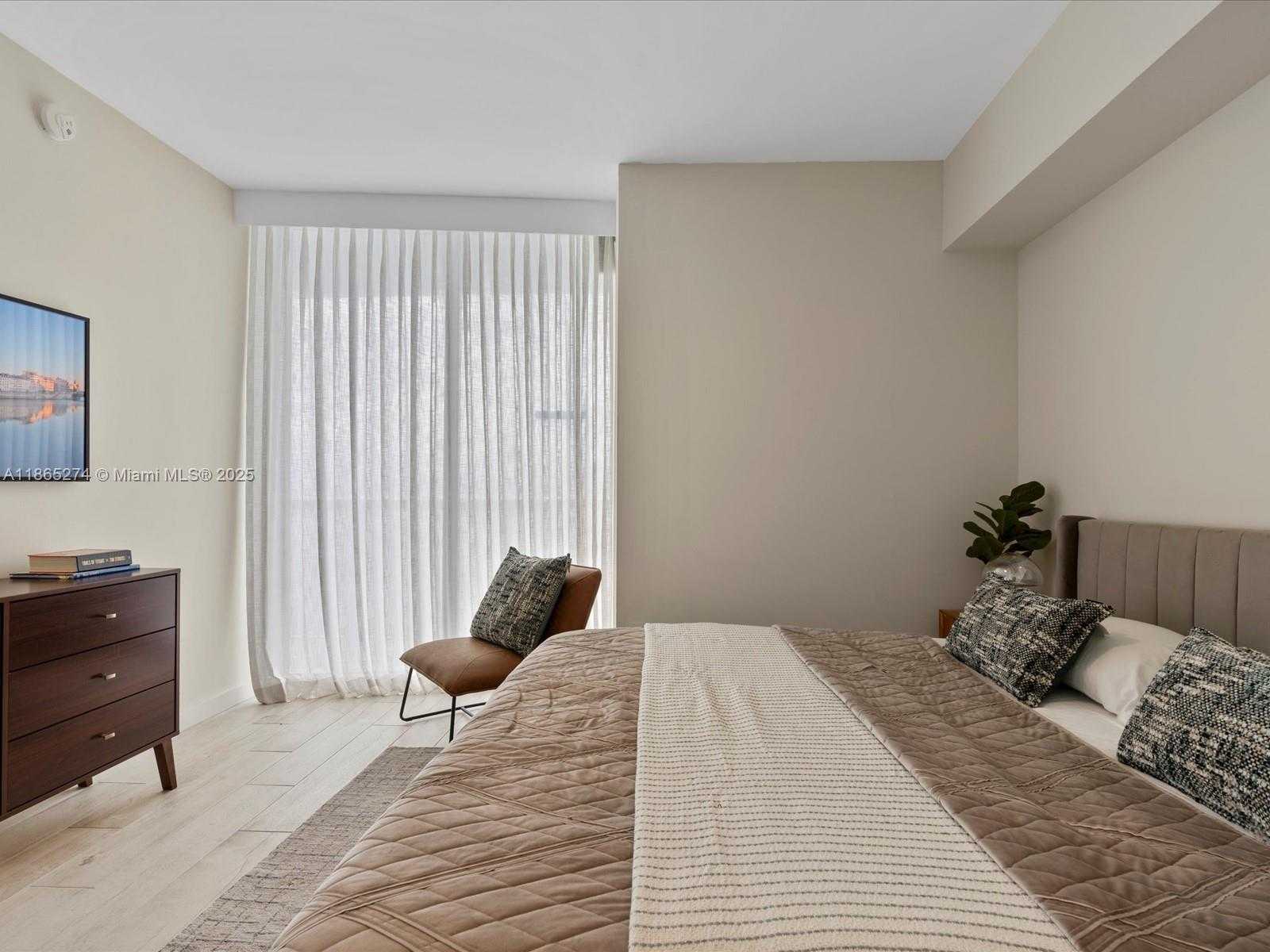 Small Image of 465 BRICKELL AVE #4905, Miami Number 19