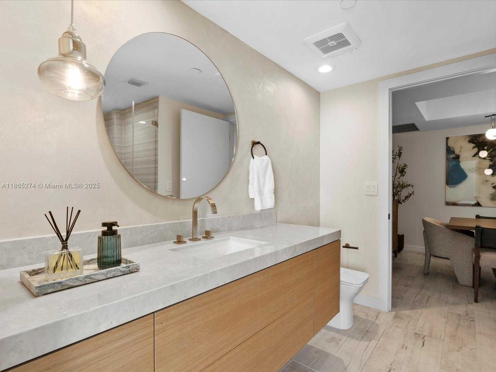 Small Image of 465 BRICKELL AVE #4905, Miami Number 23