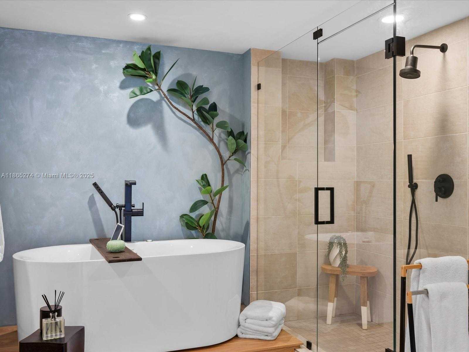 Small Image of 465 BRICKELL AVE #4905, Miami Number 32