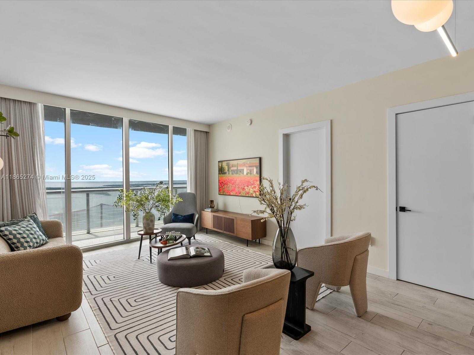 Small Image of 465 BRICKELL AVE #4905, Miami Number 4