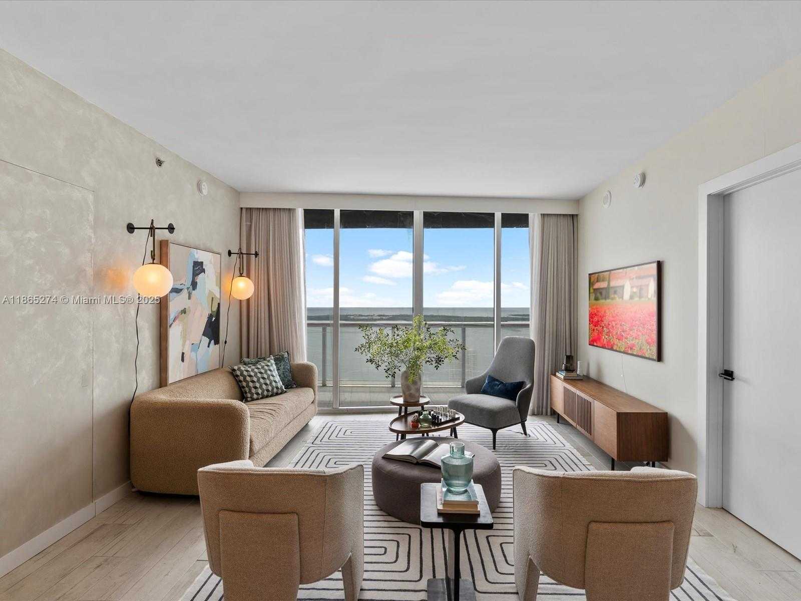 Small Image of 465 BRICKELL AVE #4905, Miami Number 6