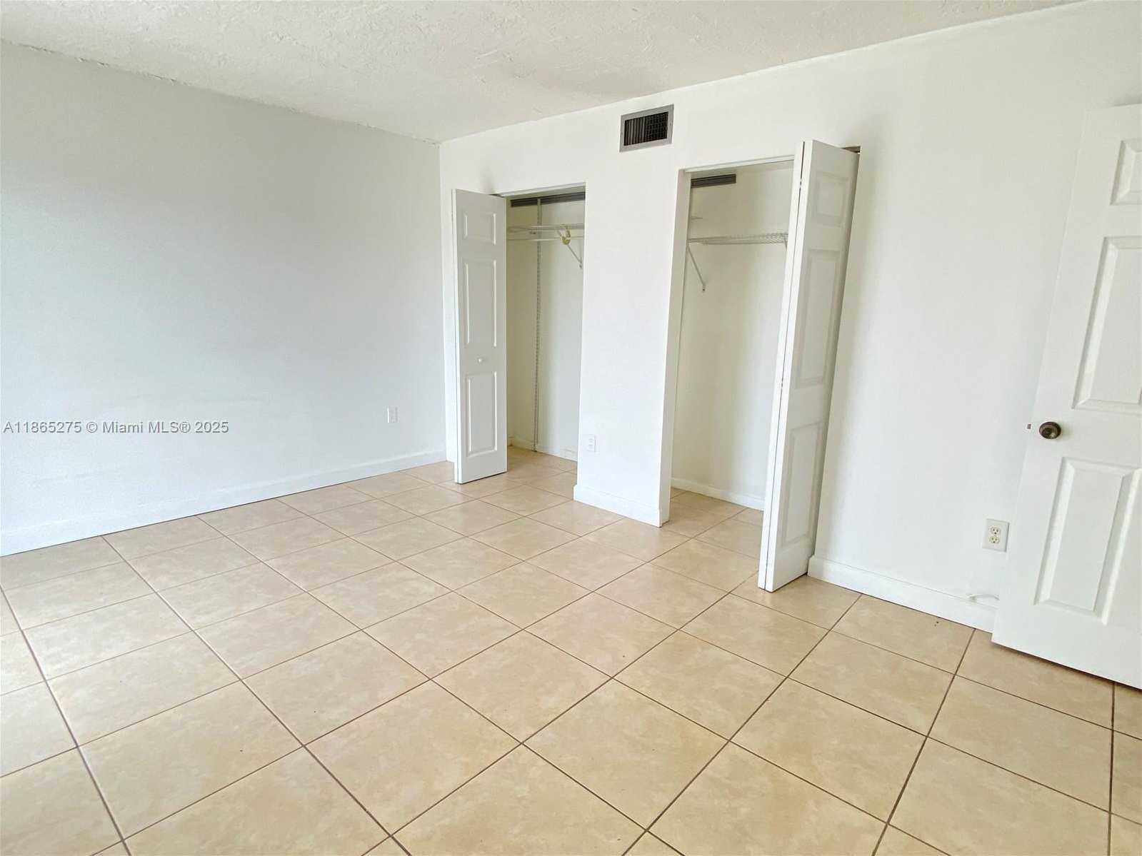 Small Image of 1655 WEST 44TH PL #511, Hialeah Number 10