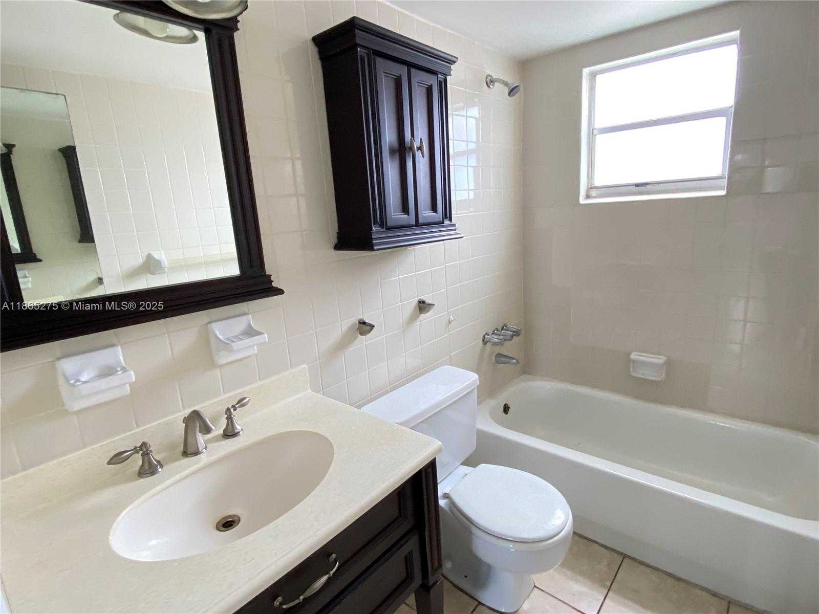 Small Image of 1655 WEST 44TH PL #511, Hialeah Number 14